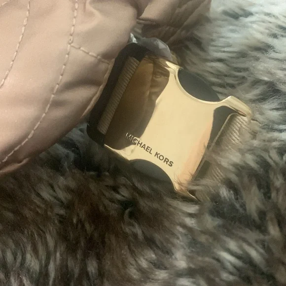 Michael Kors Rae Metallic Rose Gold Belt/Bum Bag-NWT - Picture 3 of 11